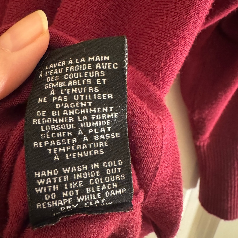 Le Chateau Deep Red Knit Top - Picture 6 of 7